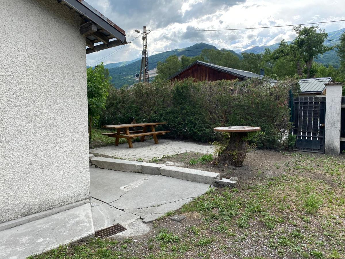 Villa black rok Saint-Jean-de-Maurienne Exteriör bild